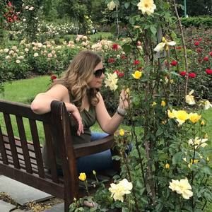 Meet your Posher, Lee